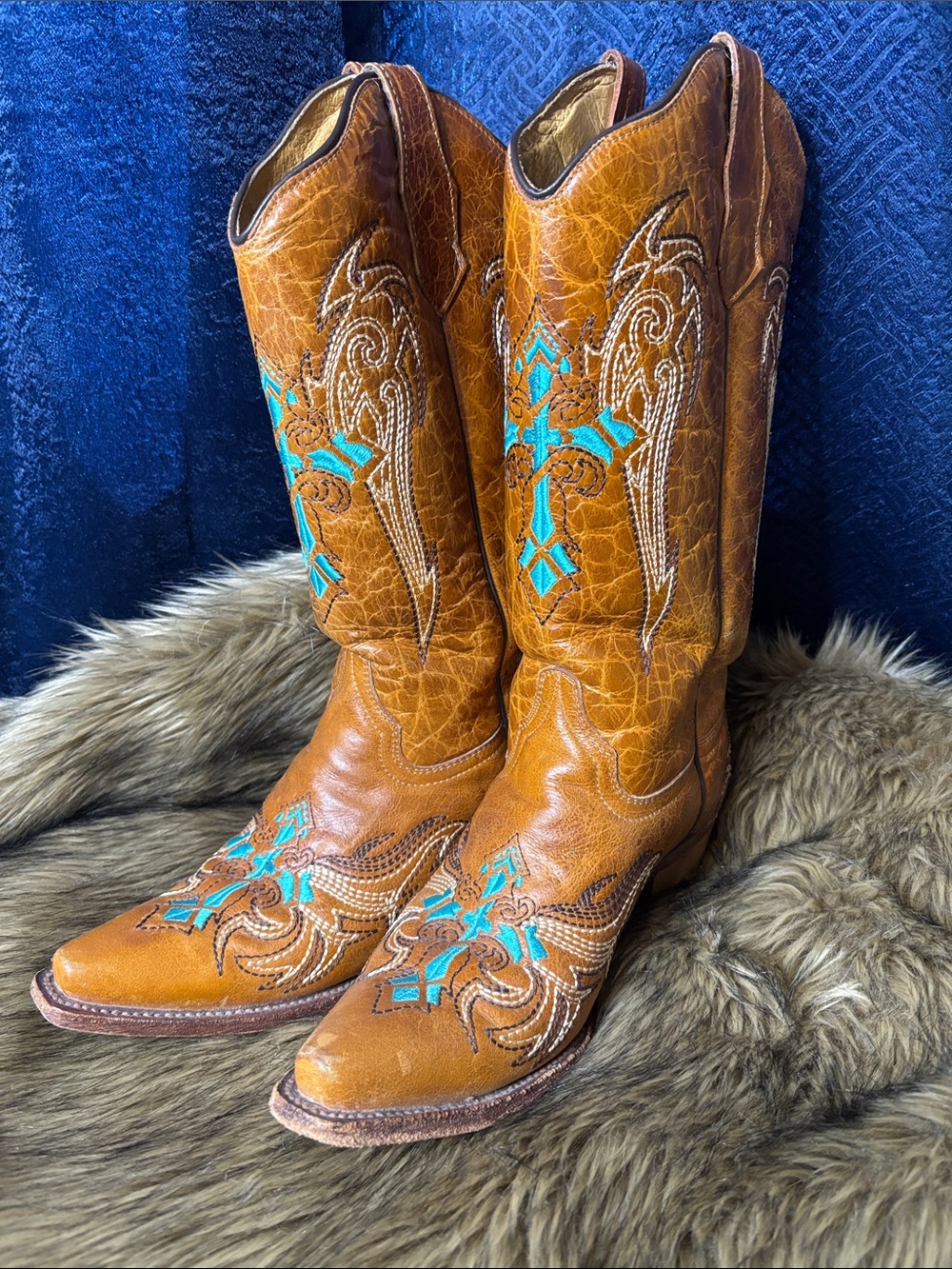 Circle G Tan Leather Western Boots with Turquoise Embroidery